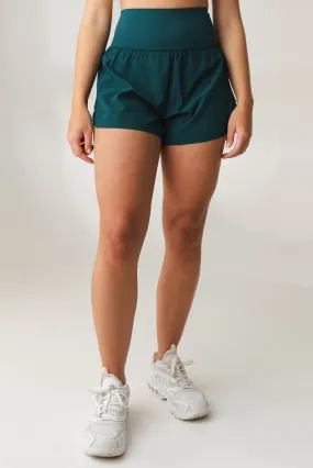 Vitality Breeze Train Short - Evergreen